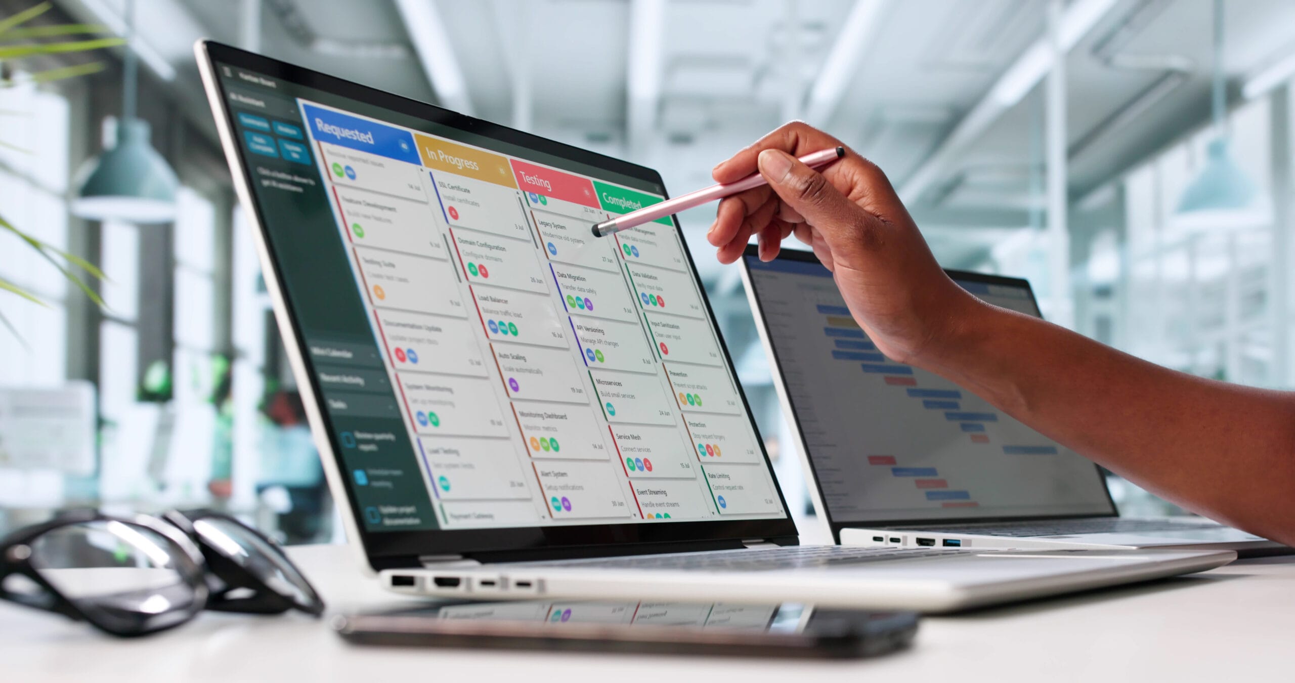 Excel vs dedykowane oprogramowanie do zarządzania projektami – kiedy arkusz przestaje wystarczać?