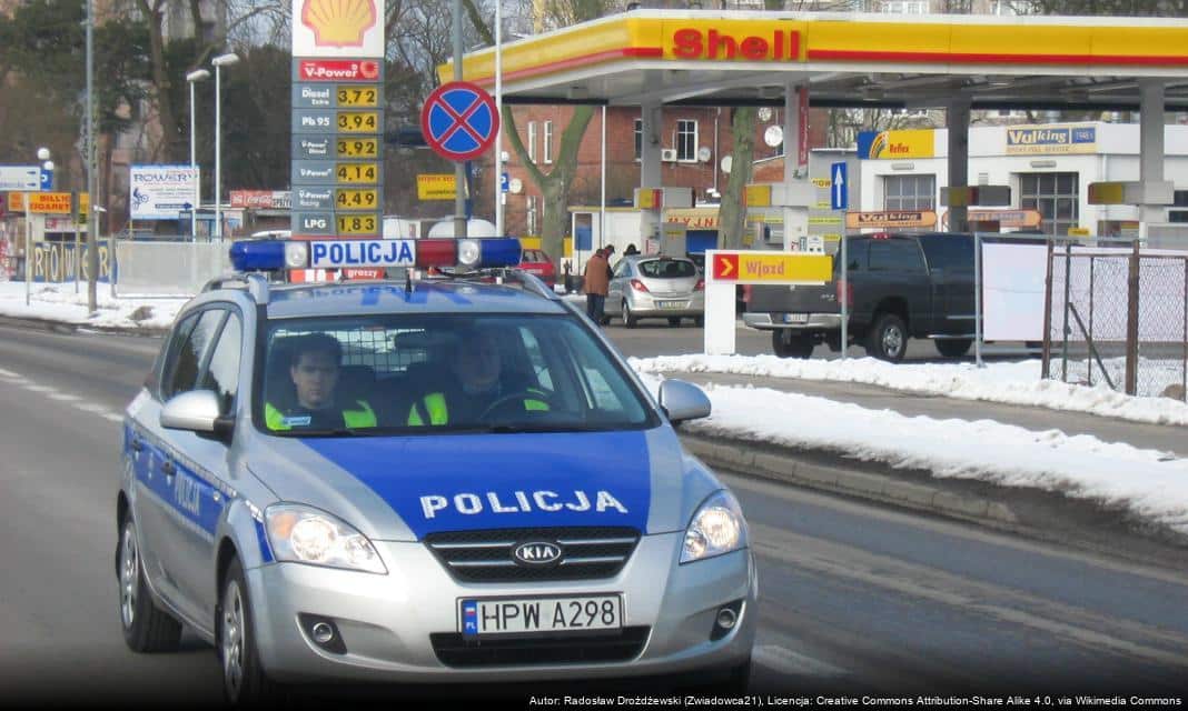 Kierowca z pięcioma zakazami prowadzenia pojazdów zatrzymany przez policję